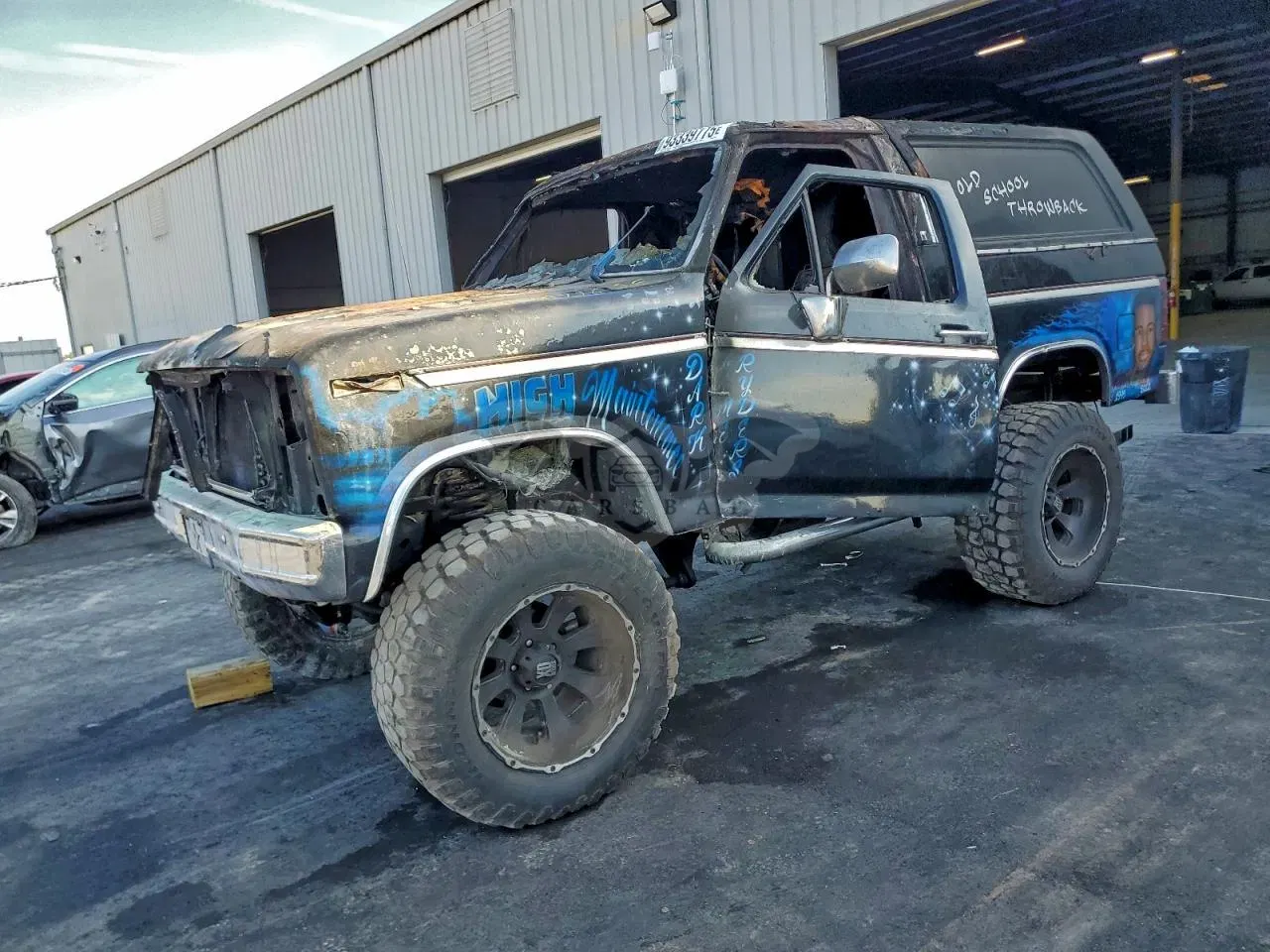 Ford Bronco 5.0L 8 1983