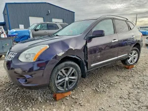 Nissan Rogue S 2.5L 4 2013