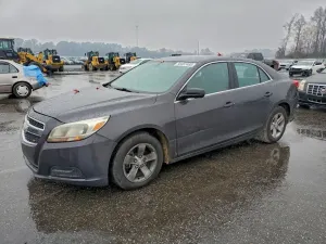 Chevrolet Malibu LS 2.5L 4 2013