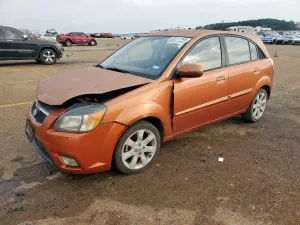 Kia Rio LX 1.6L 4 2010