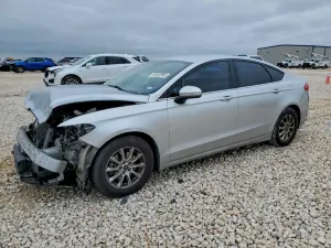 Ford Fusion S 2.5L 4 2017
