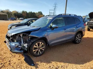 Subaru Forester LIMITED 2.5L 4 2023