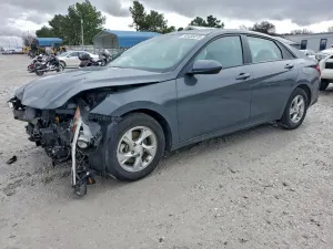 Hyundai Elantra 2.0L 4 2023