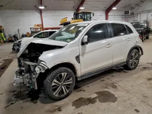 Mitsubishi Outlander ES 2.0L 4 2020