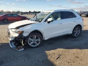Audi Q3 PREMIUM S LINE 45 2.0L 4 2021