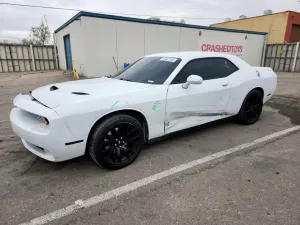 Dodge Challenger SXT PLUS 3.6L 6 2015