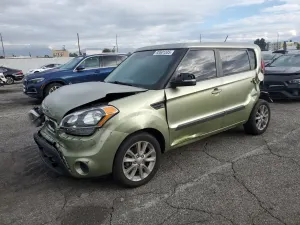 Kia Soul + 2.0L 4 2013