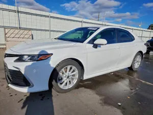 Toyota Camry LE 2.5L 4 2022