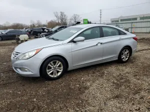 Hyundai Sonata GLS 2.4L 4 2013