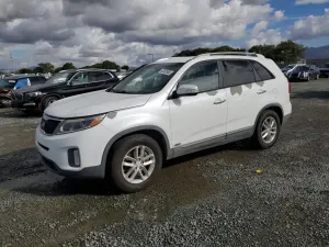Kia Sorento LX 2.4L 4 2014