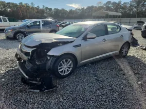 Kia Optima LX 2.4L 4 2013