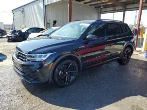 Volkswagen Tiguan SE R-LINE BLACK 2.0L 4 2024