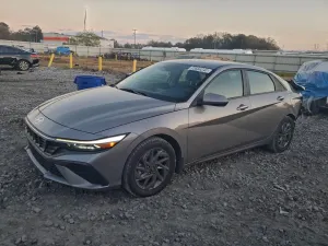 Hyundai Elantra SEL 2.0L 4 2024