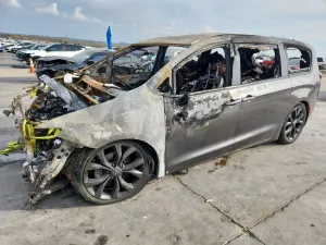 Chrysler Pacifica 3.6L 6 2019