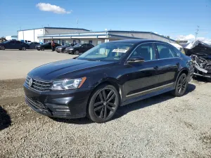 Volkswagen Passat R-LINE 1.8L 4 2017
