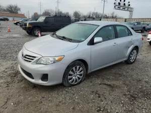 Toyota Corolla BASE 1.8L 4 2013