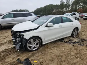 Mercedes-Benz CLA 250 4MATIC 2.0L 4 2015