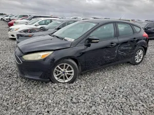 Ford Focus SE 2.0L 4 2016