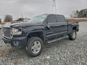 GMC Sierra K2500 DENALI 6.6L 8 2015