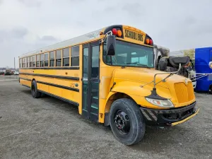 IC Corporation CE Series CE 6.4L 8 2013