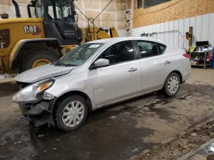 Nissan Versa S 1.6L 4 2017