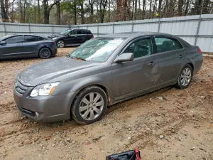 Toyota Avalon XL 3.5L 6 2005