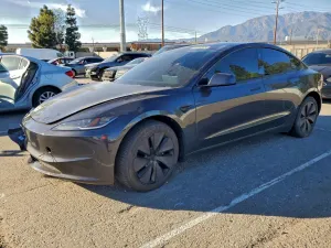 Tesla Model 3 2025