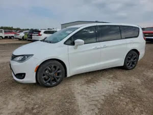 Chrysler Pacifica TOURING 3.6L 6 2020