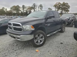 RAM 1500 SLT 5.7L 8 2019