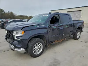 Chevrolet Silverado 1500 C1500 LT 5.3L 8 2023