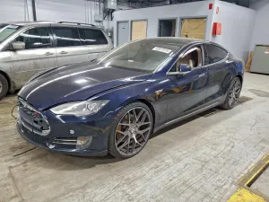 Tesla Model S P85D 2015