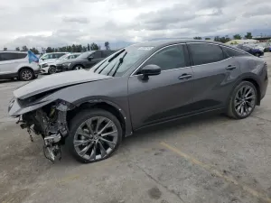 Toyota Crown XLE 2.5L 4 2023