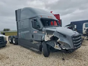 Freightliner Cascadia 14.8L 6 2025