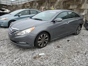 Hyundai Sonata SE 2.4L 4 2014