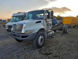 International DuraStar / 4000 4300 6.7L 6 2017