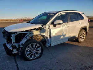 Toyota Rav4 XLE PREMIUM 2.5L 4 2025