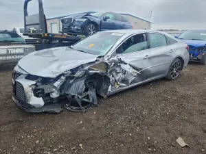Toyota Avalon XLE 3.5L 6 2019