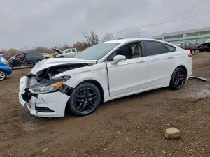 Ford Fusion SE 2.5L 4 2013