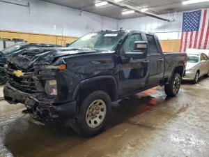 Chevrolet Silverado 1500 K2500 CUSTOM 6.6L 8 2024