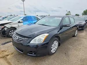 Nissan Altima BASE 2.5L 4 2012
