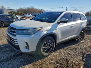 Toyota Highlander 3.5L 6 2019