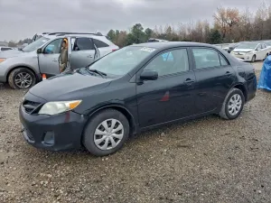 Toyota Corolla BASE 1.8L 4 2013