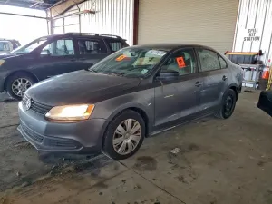Volkswagen Jetta BASE 2.0L 4 2011