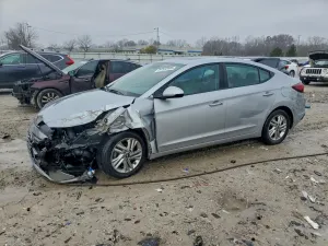 Hyundai Elantra 2.0L 4 2020