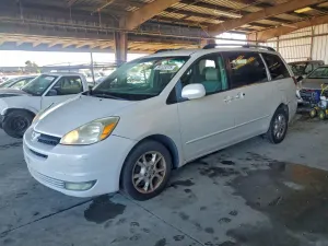 Toyota Sienna XLE 3.3L 6 2005