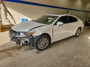 Lexus ES 350 3.5L 6 2015