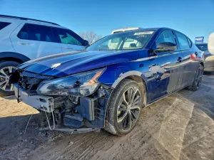 Nissan Altima SR 2.5L 4 2023