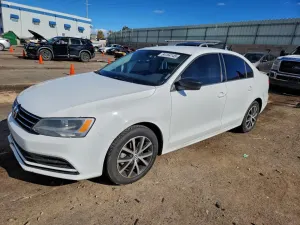 Volkswagen Jetta 2 L 4 2015
