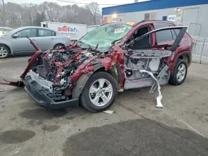 Toyota Rav4 XLE 2.5L 4 2020