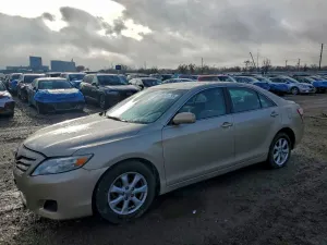 Toyota Camry BASE 2.5L 4 2011